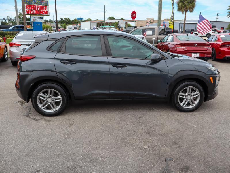 Hyundai Kona SE Auto FWD 2020