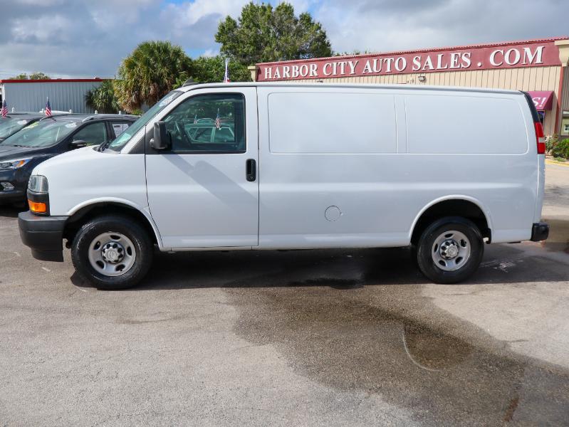 2019 Chevrolet Express Cargo Van photo 2