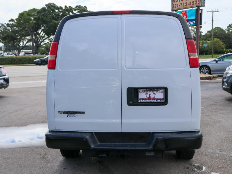 2019 Chevrolet Express Cargo Van photo 4