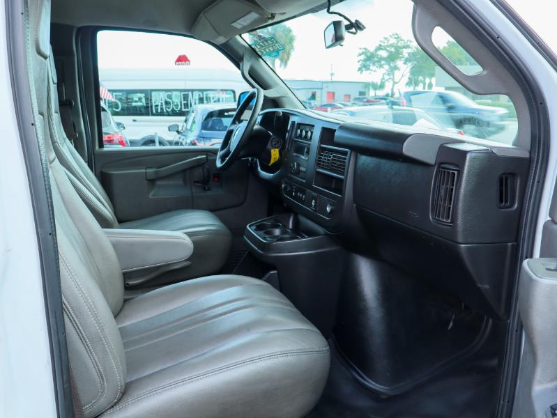 2019 Chevrolet Express Cargo Van photo 11