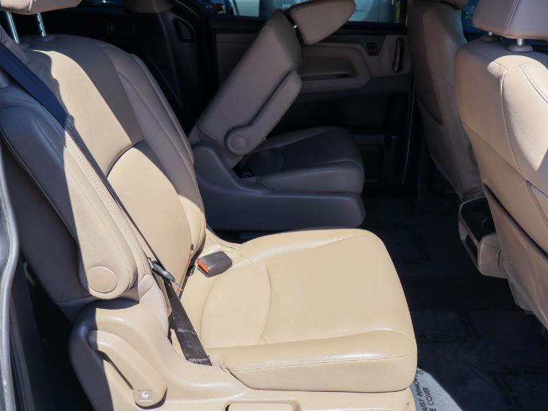 2020 Honda Odyssey EX-L photo 14