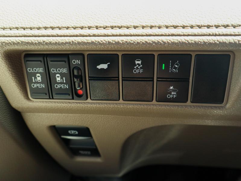2020 Honda Odyssey EX-L photo 23