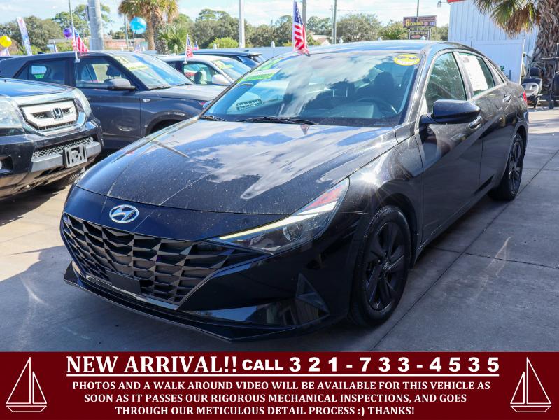 2022 Hyundai Elantra SEL IVT