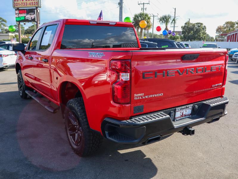 Chevrolet Silverado 1500 4WD Crew Cab 147" Custom Trail Boss 2022