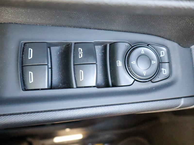 Chevrolet Silverado 1500 4WD Crew Cab 147" Custom Trail Boss 2022