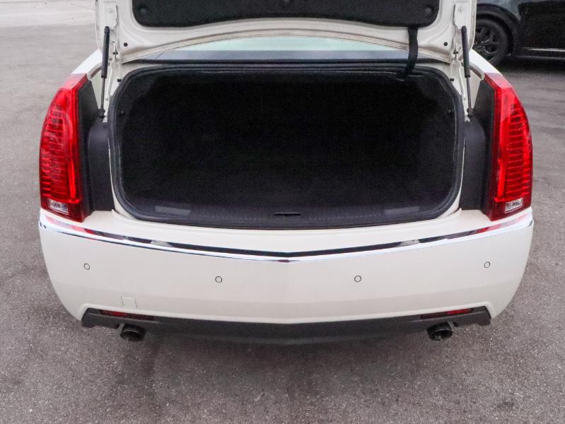 Cadillac CTS 4dr Sdn RWD w/1SB 2009