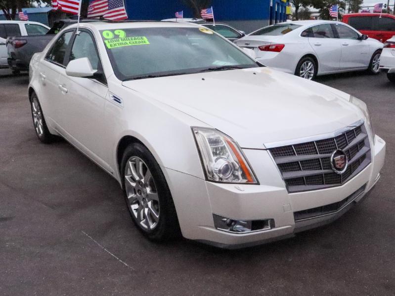 Cadillac CTS 4dr Sdn RWD w/1SB 2009
