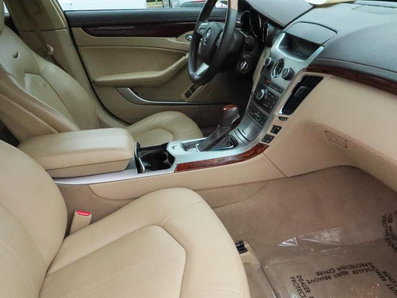 Cadillac CTS 4dr Sdn RWD w/1SB 2009