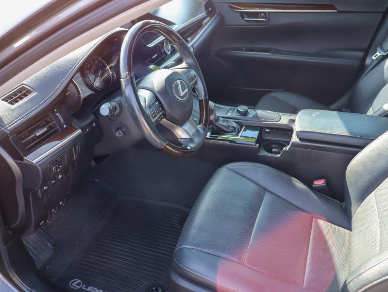 Lexus ES 350 4dr Sdn 2016
