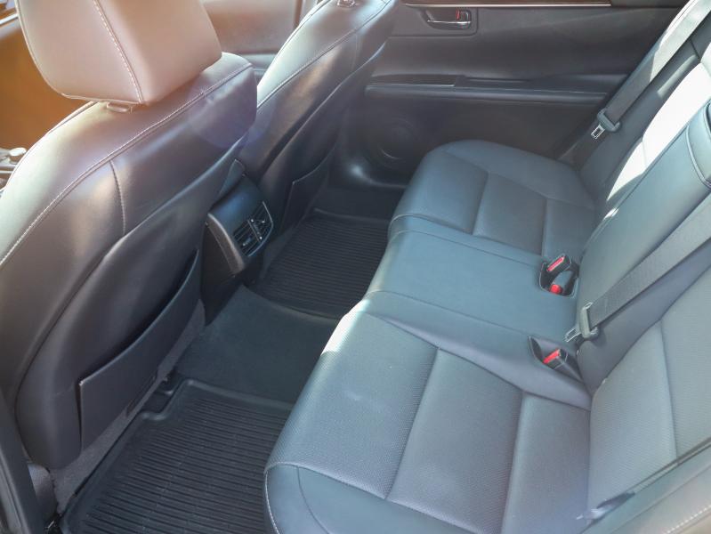 Lexus ES 350 4dr Sdn 2016