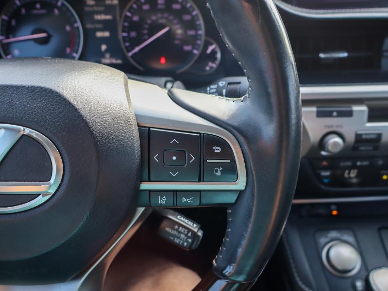 Lexus ES 350 4dr Sdn 2016