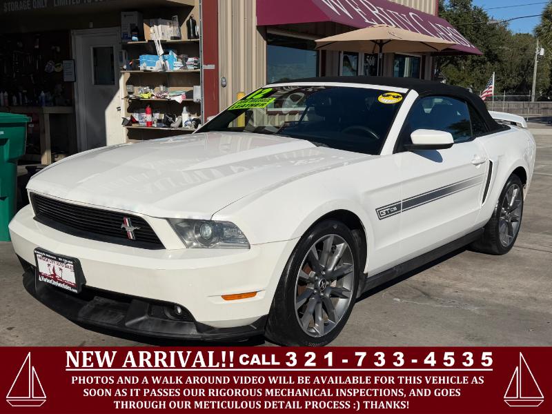 2012 Ford Mustang GT Premium 2D Convertible CS