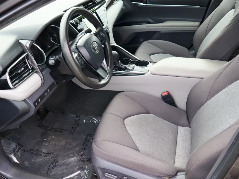 Toyota Camry LE Auto (Natl) 2019