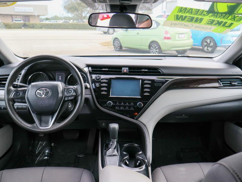 Toyota Camry LE Auto (Natl) 2019