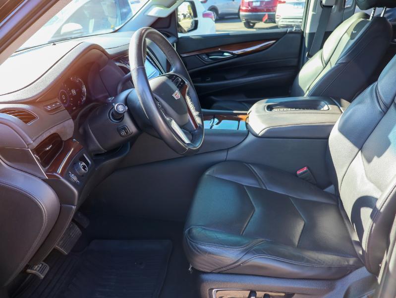 Cadillac Escalade 2WD 4dr Luxury 2019