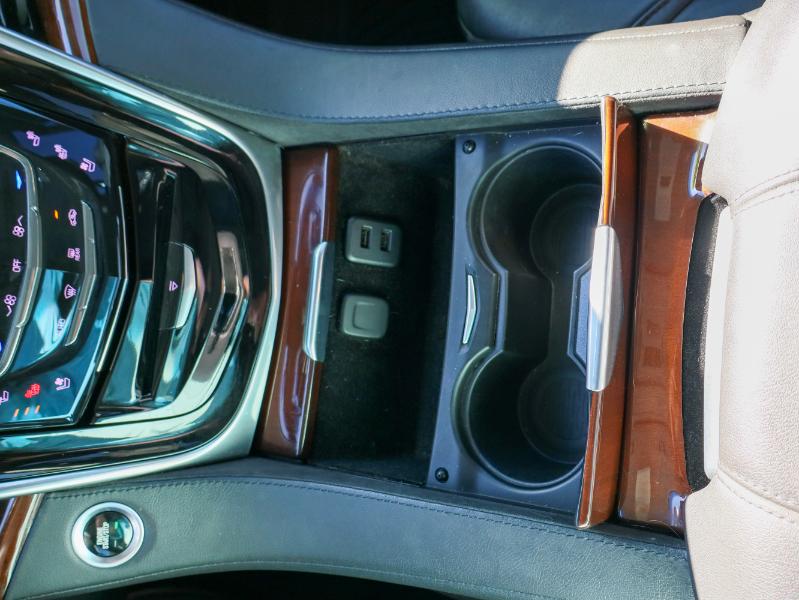 Cadillac Escalade 2WD 4dr Luxury 2019