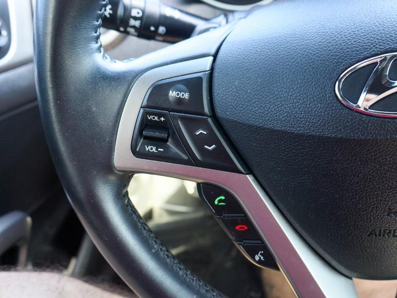 Hyundai Veloster 3dr Cpe Auto 2016