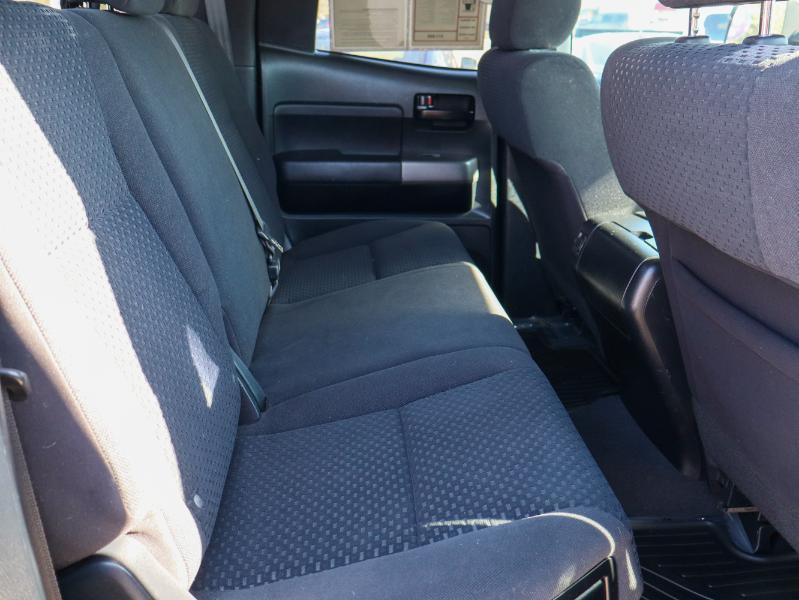 Toyota Tundra 4WD Truck  2011