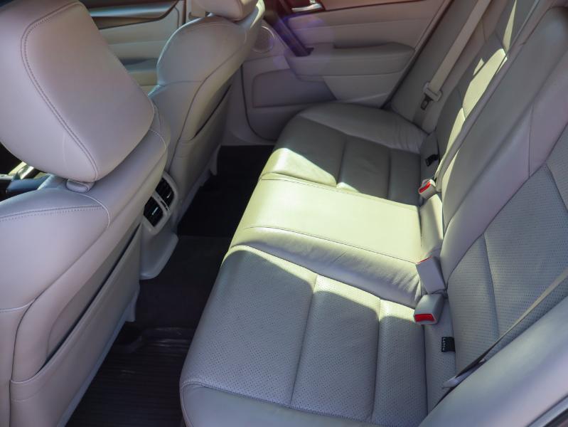 Acura TL 4dr Sdn Auto 2WD Tech 2012