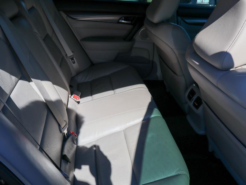 Acura TL 4dr Sdn Auto 2WD Tech 2012