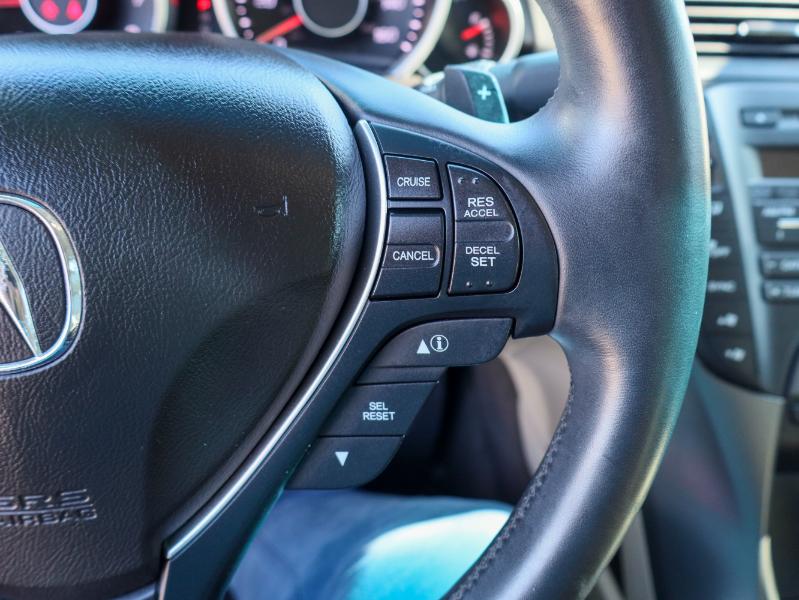 Acura TL 4dr Sdn Auto 2WD Tech 2012