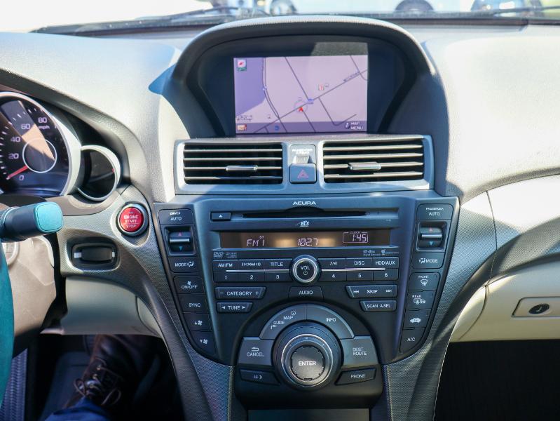 Acura TL 4dr Sdn Auto 2WD Tech 2012