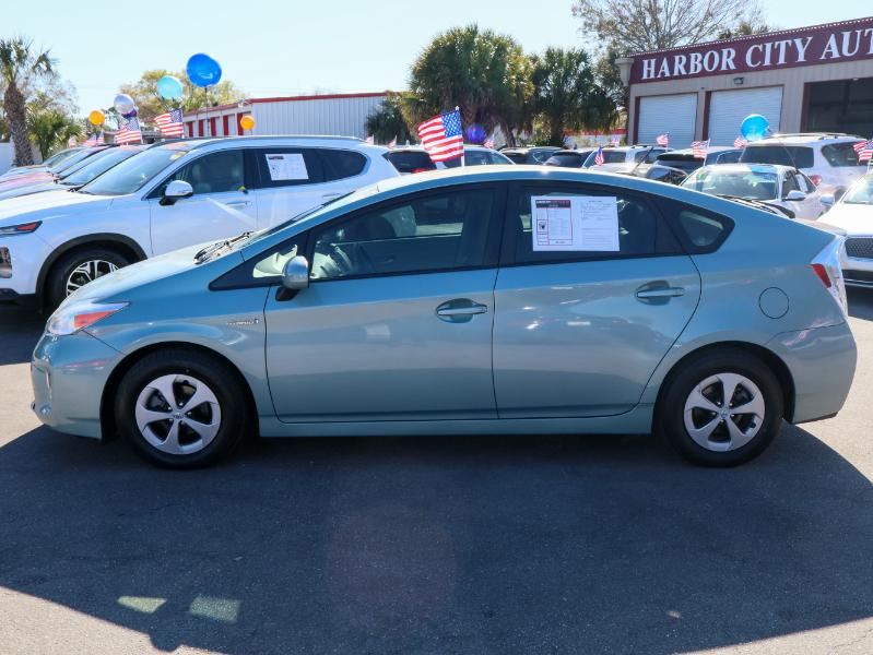Toyota Prius Four 2013
