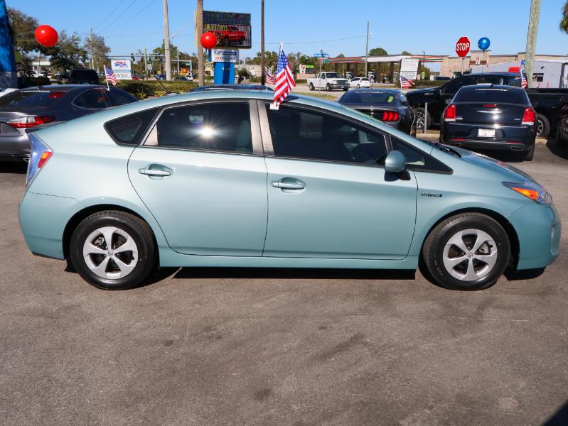 Toyota Prius Four 2013