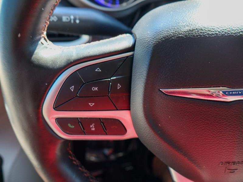 Chrysler Pacifica Touring FWD 2020