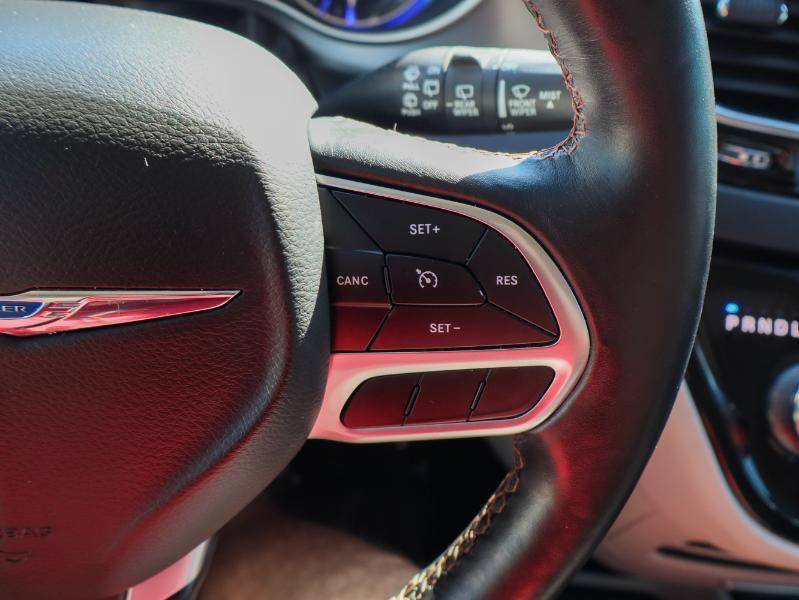 Chrysler Pacifica Touring FWD 2020