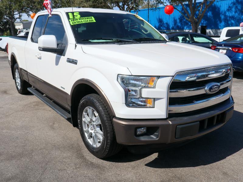 Ford F-150 2WD SuperCab 145" Lariat 2015