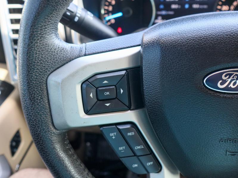 Ford F-150 2WD SuperCab 145" Lariat 2015