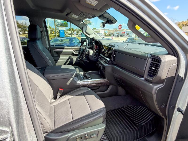 Chevrolet Silverado 2500HD 4WD Crew Cab 159" LTZ 2026