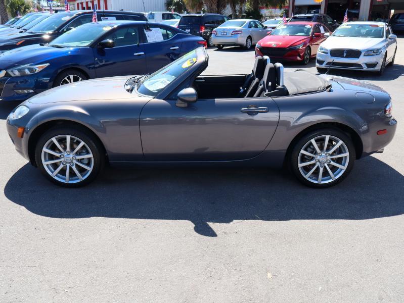 Mazda MX-5 Miata 2dr Conv Sport Auto 2006