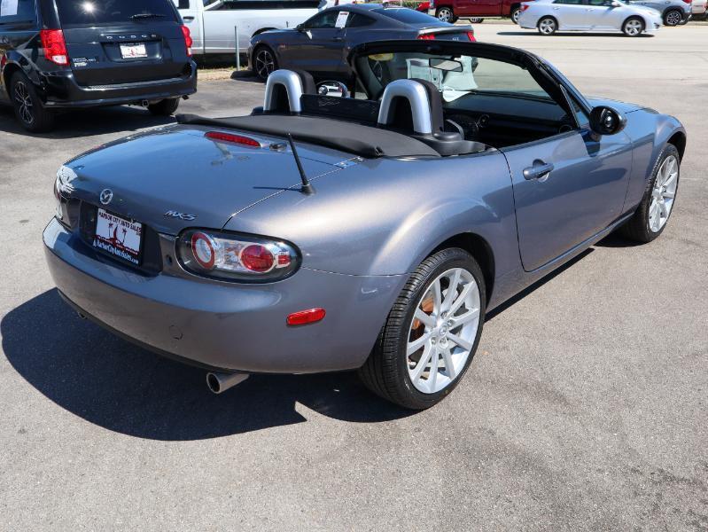 Mazda MX-5 Miata 2dr Conv Sport Auto 2006