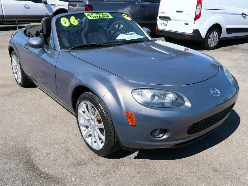Mazda MX-5 Miata 2dr Conv Sport Auto 2006