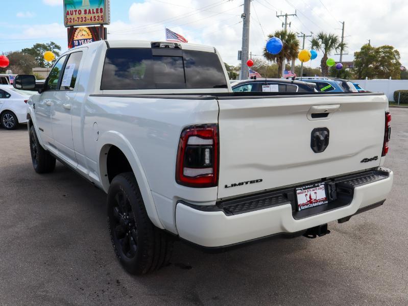 RAM 3500 Limited 4x4 Mega Cab 6'4" Box 2022