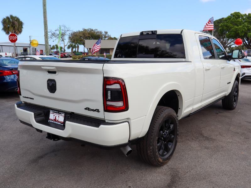 RAM 3500 Limited 4x4 Mega Cab 6'4" Box 2022