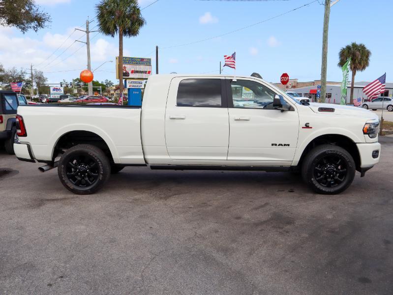 RAM 3500 Limited 4x4 Mega Cab 6'4" Box 2022