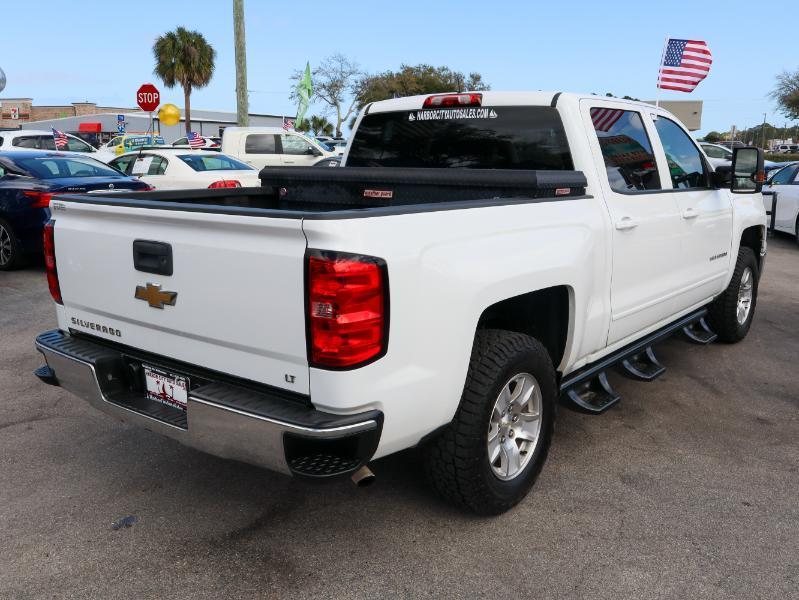 Chevrolet Silverado 1500 4WD Crew Cab 143.5" LT w/1LT 2015