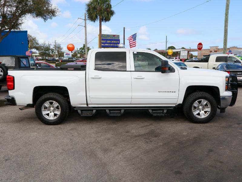 Chevrolet Silverado 1500 4WD Crew Cab 143.5" LT w/1LT 2015