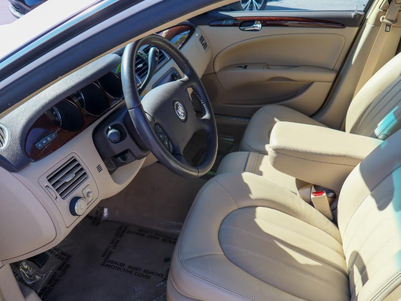 Buick Lucerne 4dr Sdn CXL 2011