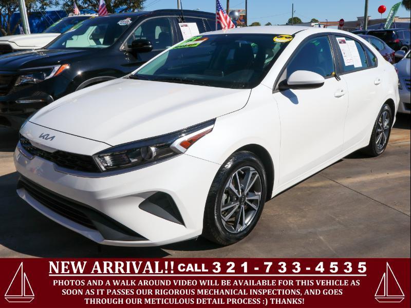 2023 Kia Forte LXS IVT