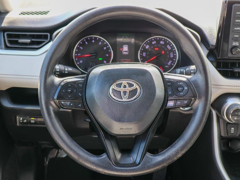 Toyota RAV4 XLE FWD 2021