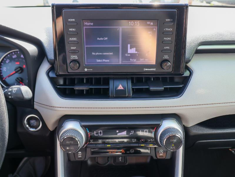 Toyota RAV4 XLE FWD 2021