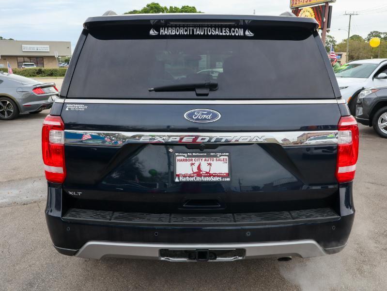 Ford Expedition  2021