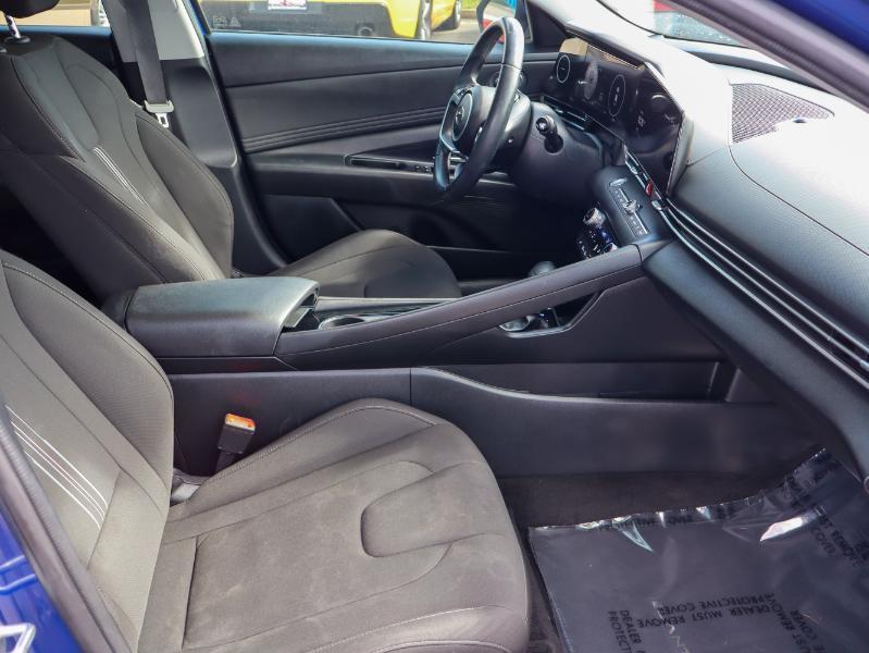 Hyundai Elantra SEL IVT 2023