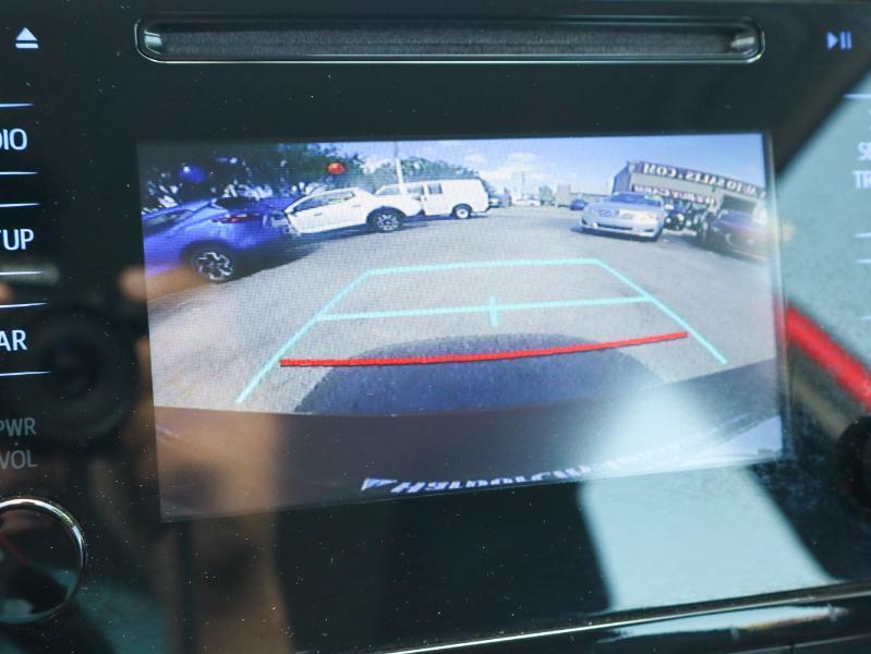 Toyota Prius XLE AWD-e 2019