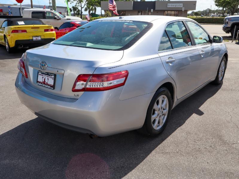 Toyota Camry LE 2011