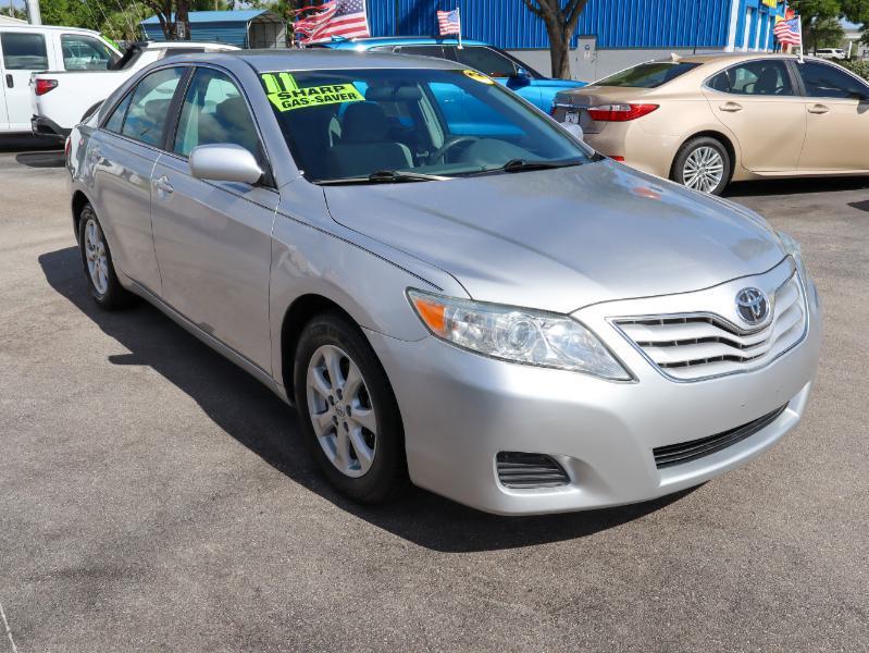 Toyota Camry LE 2011